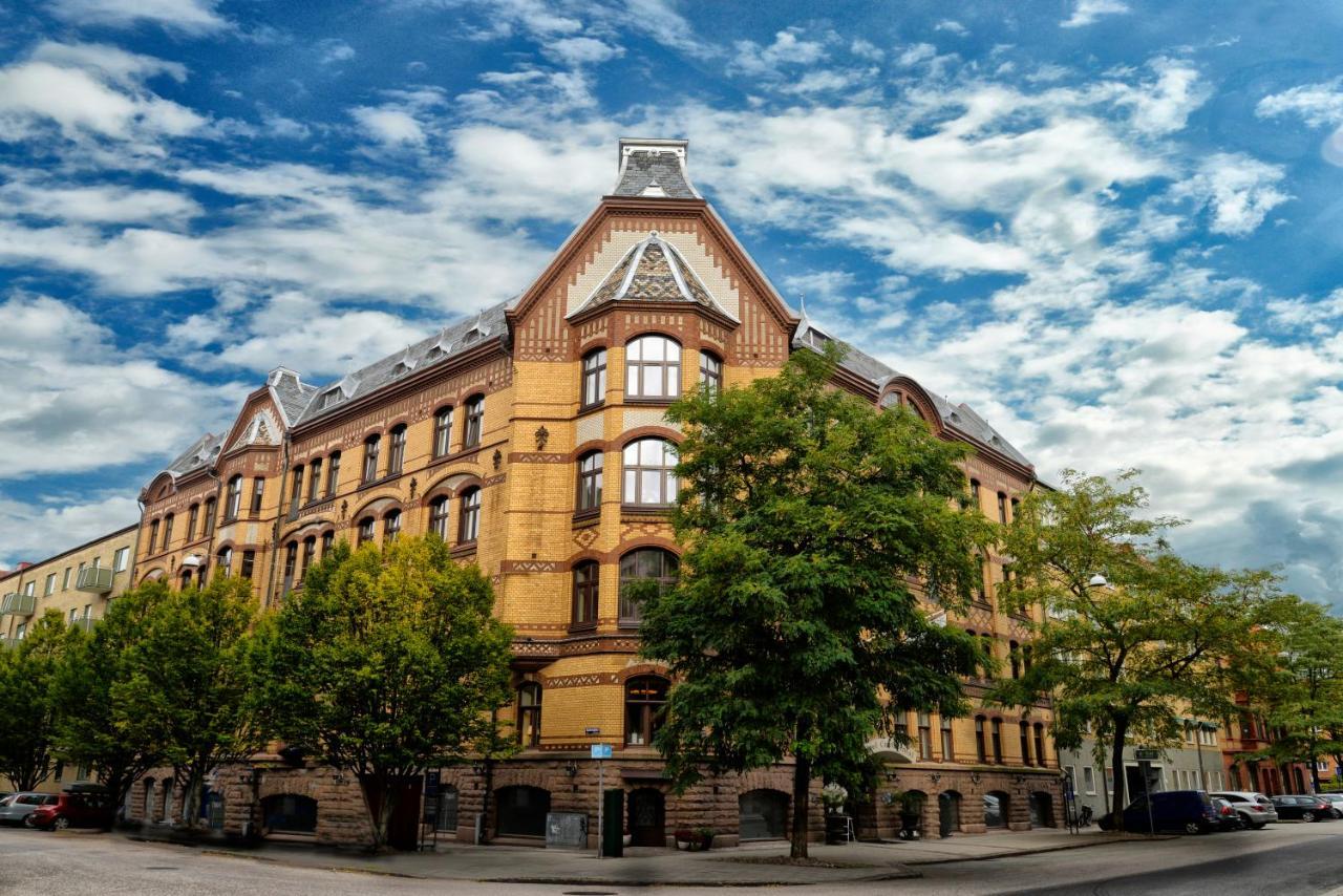 Hotel Continental Relax & Spa Хальмстад Экстерьер фото